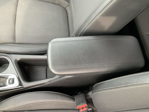 Used 2022 Buick Encore GX Select w/ Sport Touring Package image 48