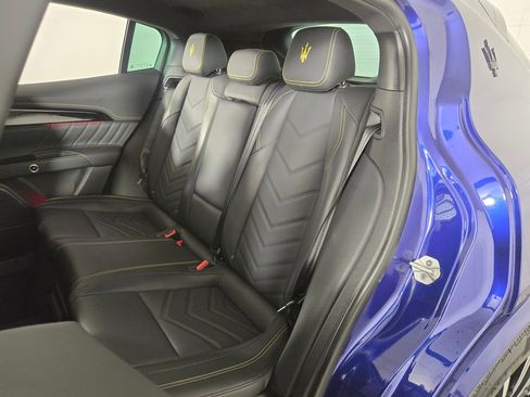 Used 2023 Maserati Grecale Modena AWD/4WD image 19