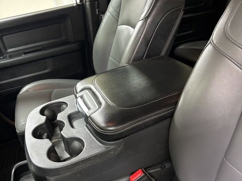 Used 2022 RAM 2500 Tradesman w/ Safety Group image 18