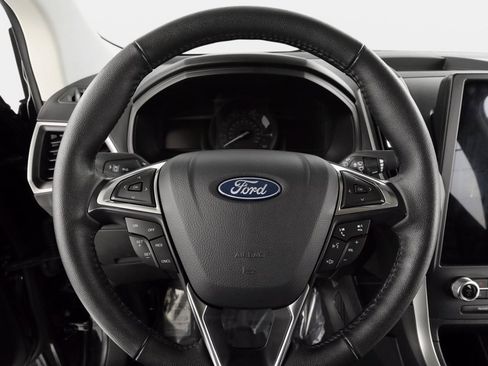Used 2024 Ford Edge SEL image 25