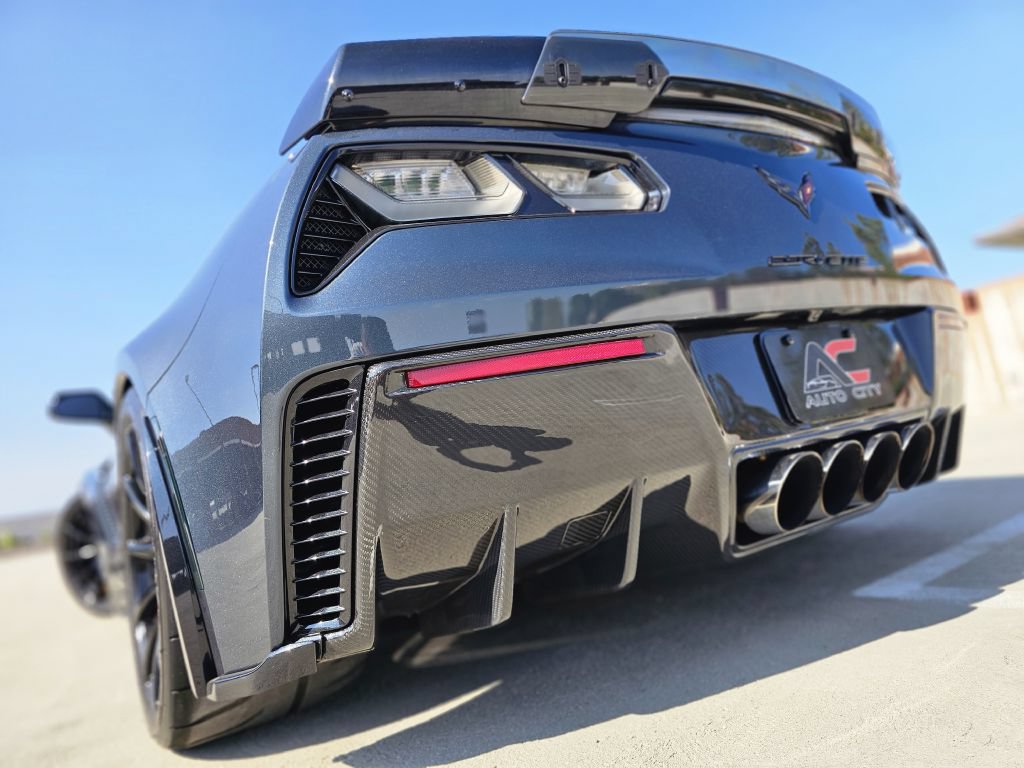 Used 2019 Chevrolet Corvette Z06 RWD image 11