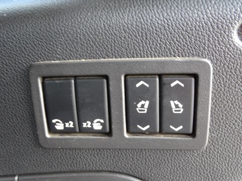 Used 2015 GMC Yukon XL 4x4 Denali image 49