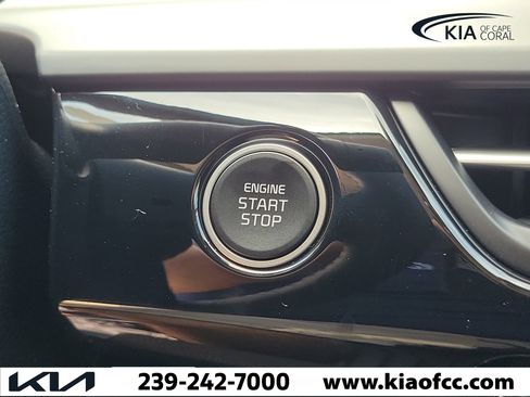 New 2026 Kia Seltos S FWD image 30