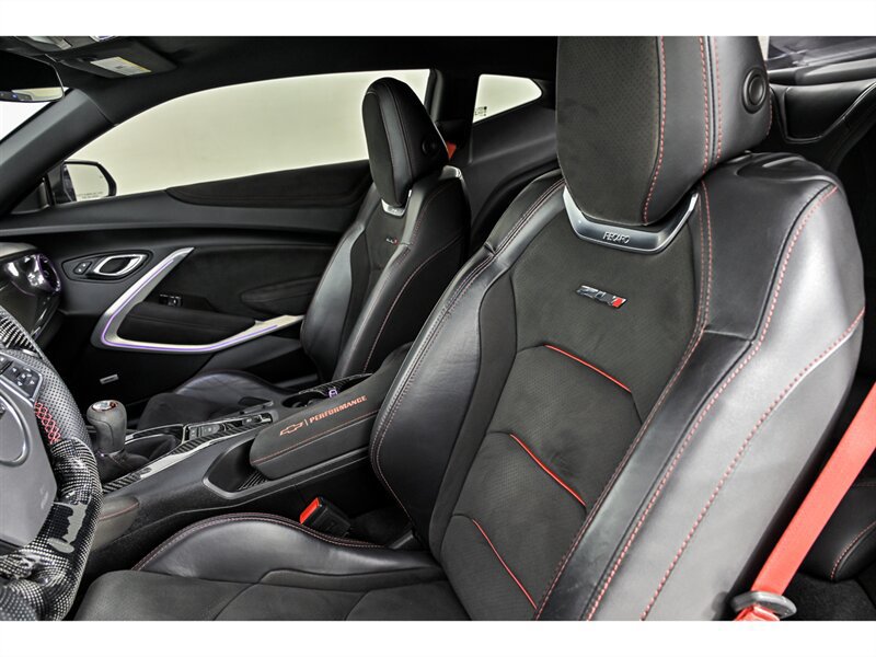 Used 2018 Chevrolet Camaro ZL1 RWD image 17