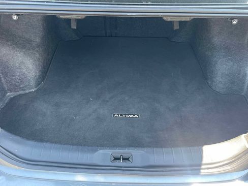Used 2023 Nissan Altima 2.5 SV FWD image 10