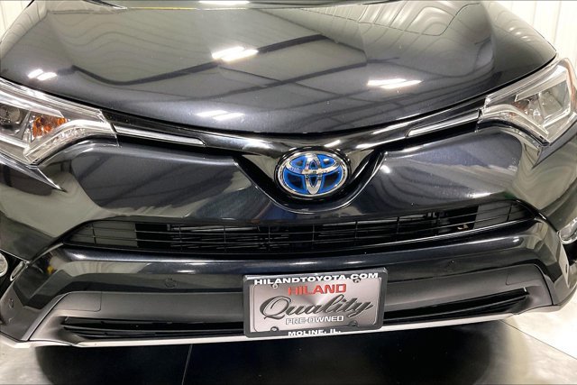 Used 2018 Toyota RAV4 Limited AWD/4WD image 30