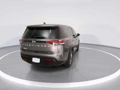 Certified 2024 Nissan Pathfinder S AWD/4WD image 7