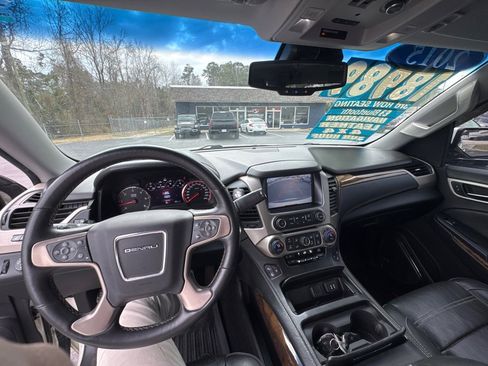 Used 2015 GMC Yukon XL Denali w/ Touring Package image 23