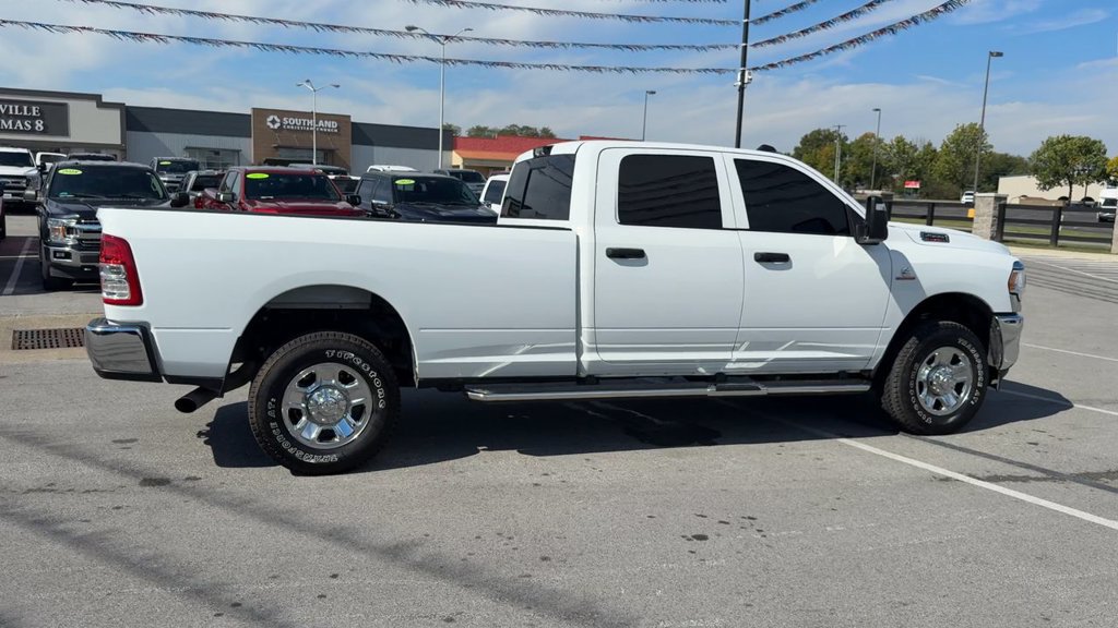 Used 2024 RAM 2500 Tradesman w/ Chrome Appearance Group AWD/4WD image 7