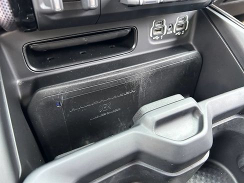 Used 2020 RAM 1500 Limited w/ Black Appearance Package RWD image 39