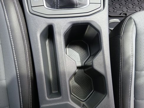 New 2026 Volkswagen Jetta SE FWD image 14