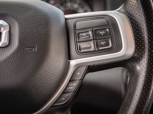 Used 2022 RAM 2500 Big Horn w/ Cold Weather Group AWD/4WD image 17