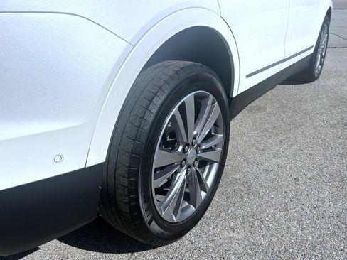 Certified 2025 Cadillac XT5 Premium Luxury w/ Technology Package AWD/4WD image 12