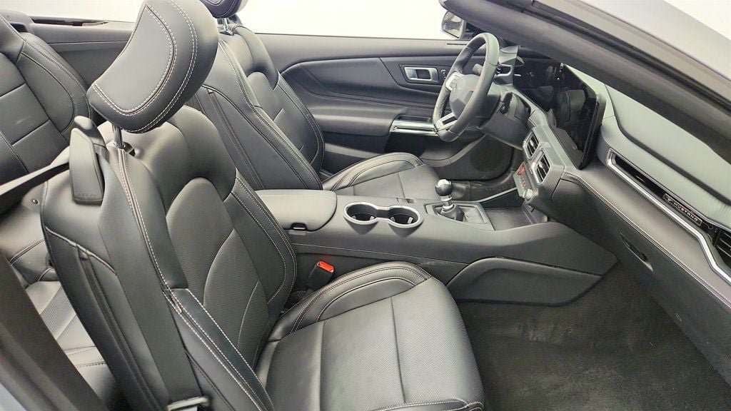 Used 2025 Ford Mustang GT Premium w/ Mustang Nite Pony Package RWD image 21