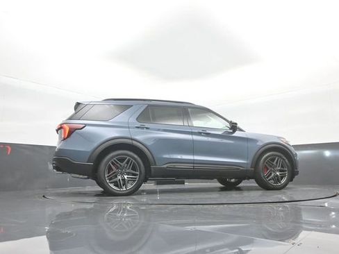 New 2026 Ford Explorer ST w/ Sun And Sound Package image 32