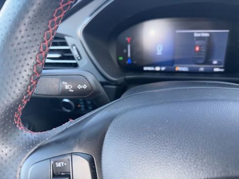 Used 2025 Ford Escape ST-Line image 35