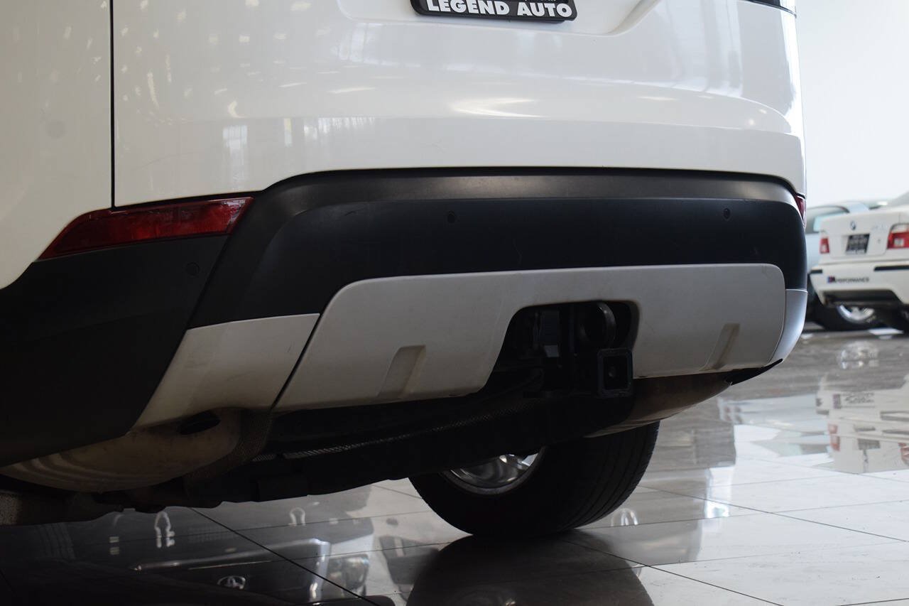 Used 2017 Land Rover Discovery HSE AWD/4WD image 14