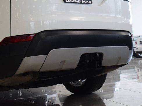 Used 2017 Land Rover Discovery HSE AWD/4WD image 14