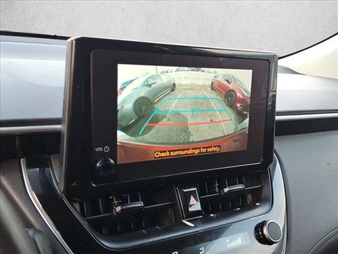 Used 2024 Toyota Corolla Cross LE FWD image 13
