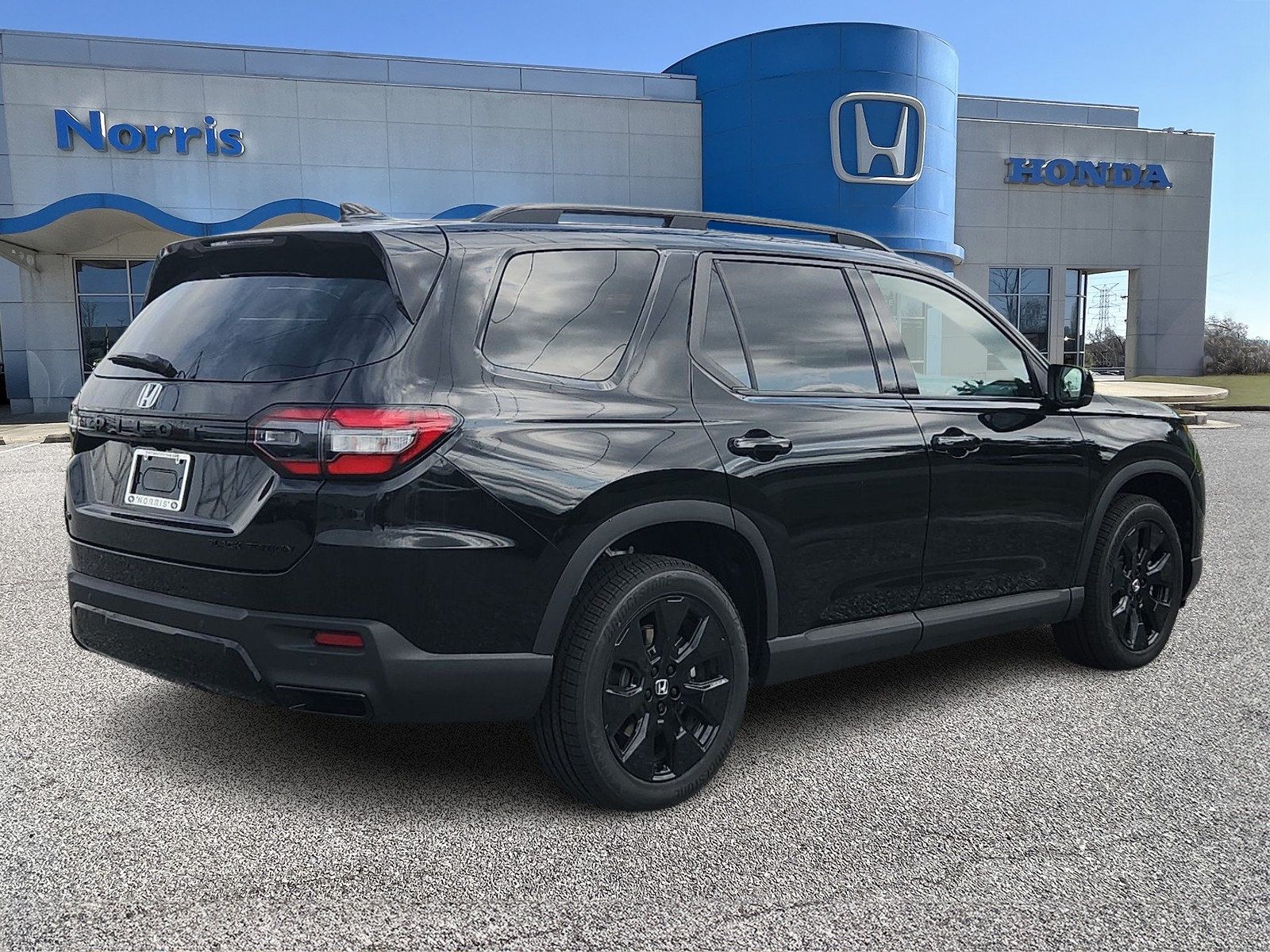 New 2026 Honda Pilot Black Edition image 4