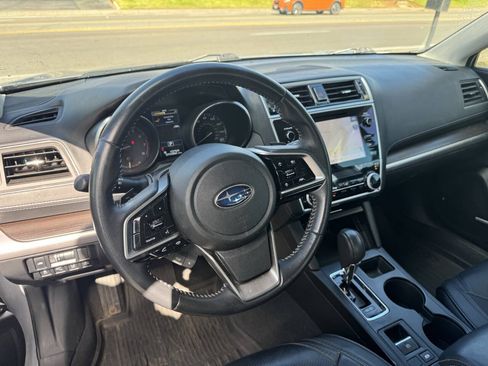 Used 2018 Subaru Legacy 3.6R Limited AWD/4WD image 10