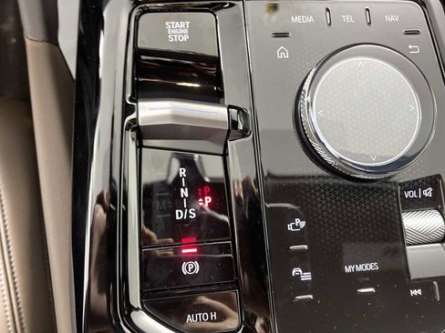 New 2026 BMW 530i xDrive w/ Premium Package image 16