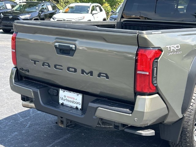 Used 2024 Toyota Tacoma TRD Off-Road w/ TRD Off Road Premium Package AWD/4WD image 11