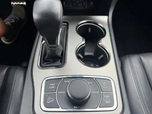 Used 2018 Jeep Grand Cherokee High Altitude AWD/4WD image 30
