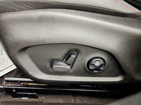 Used 2024 Dodge Hornet R/T w/ Tech Pack w/o Parking image 11