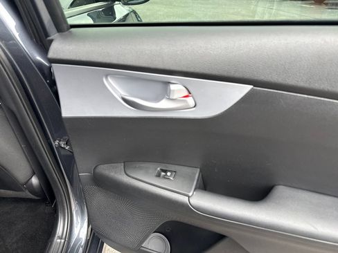 Used 2023 Kia Forte LXS FWD image 38