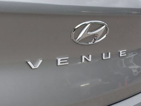 New 2026 Hyundai Venue SE FWD image 13