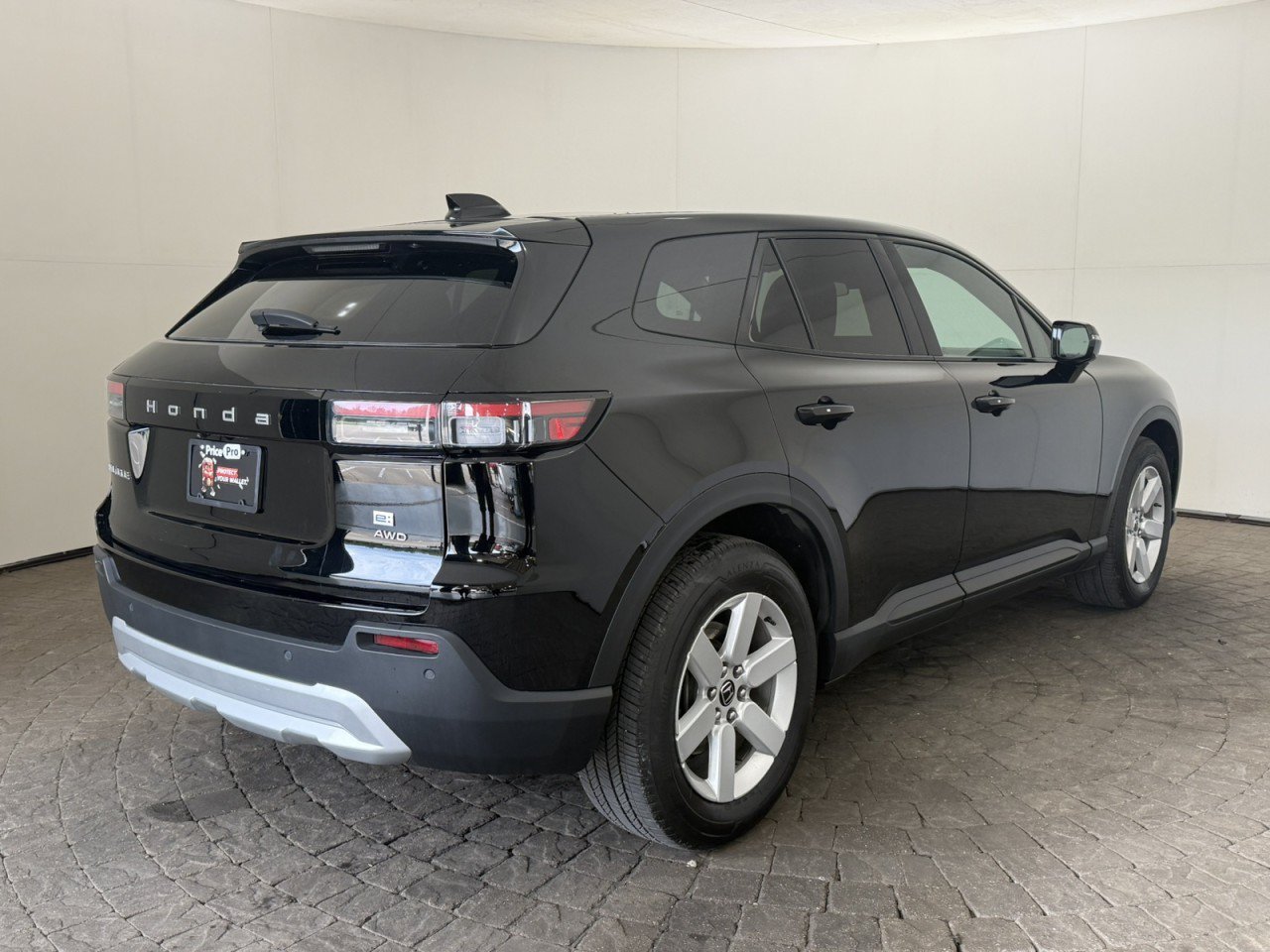 Used 2024 Honda Prologue EX image 9