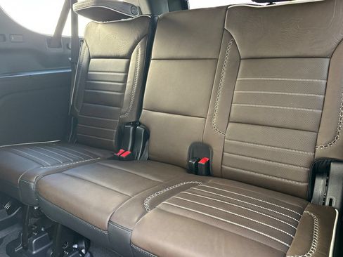 New 2026 GMC Yukon XL Denali Ultimate AWD/4WD image 14