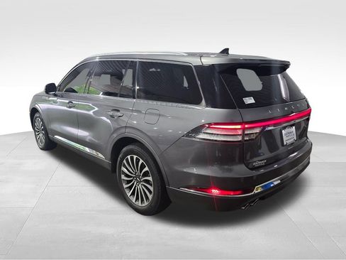 Used 2022 Lincoln Aviator Reserve w/ Elements Package Plus AWD/4WD image 4