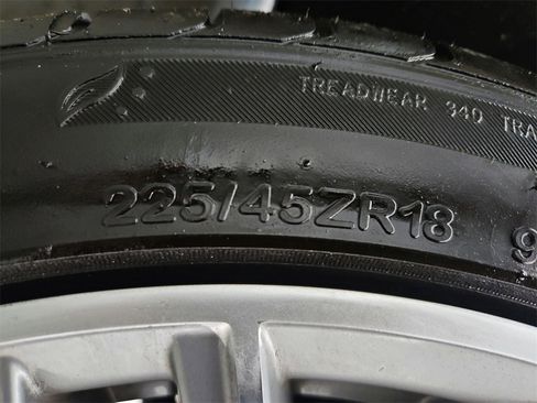 Used 2018 Alfa Romeo Giulia Ti w/ Quick Order Package 22X Lusso image 42