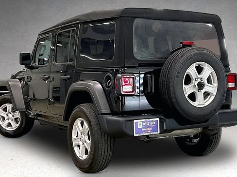 Used 2022 Jeep Wrangler Unlimited Sport AWD/4WD image 4