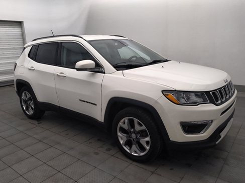 Used 2021 Jeep Compass Limited FWD image 11