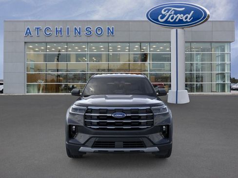 Used 2026 Ford Explorer Active AWD/4WD image 6
