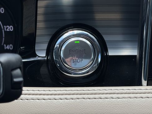 Used 2022 Lincoln Corsair FWD image 25