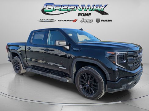 Used 2025 GMC Sierra 1500 Elevation w/ LPO, Elevation Black Package AWD/4WD image 1