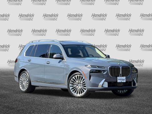 Used 2024 BMW X7 xDrive40i w/ Premium Package AWD/4WD image 2