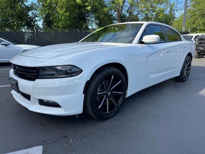 Used 2016 Dodge Charger SXT