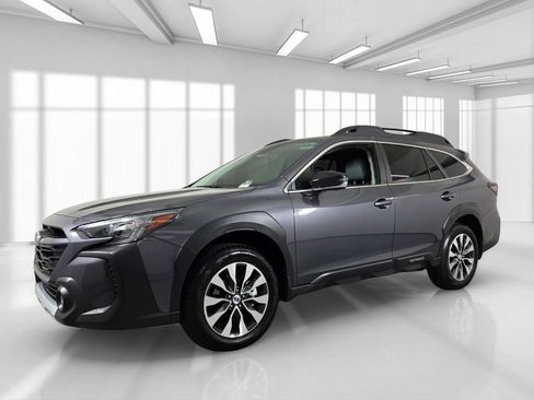 Certified 2025 Subaru Outback Limited XT AWD/4WD image 2