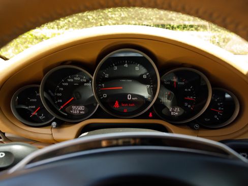 Used 2011 Porsche 911 Carrera RWD image 24