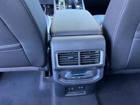 New 2026 Volkswagen Atlas Peak Edition image 13