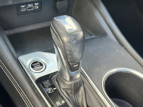 Used 2019 Nissan Altima 2.5 SL FWD image 32