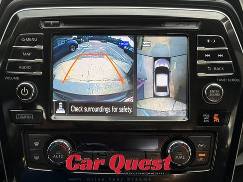 Used 2017 Nissan Maxima Platinum w/ Interior Lighting Package FWD image 34
