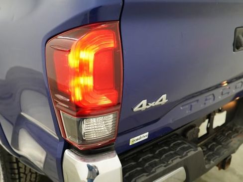 Used 2023 Toyota Tacoma SR5 AWD/4WD image 60
