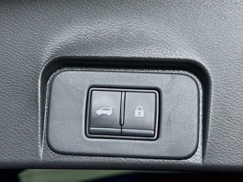 Certified 2023 Nissan Rogue SL w/ SL Premium Package AWD/4WD image 33