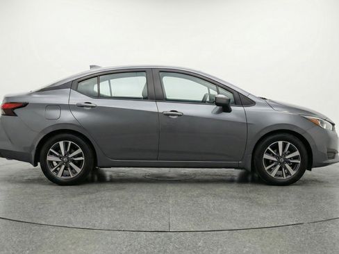 Used 2025 Nissan Versa SV image 11